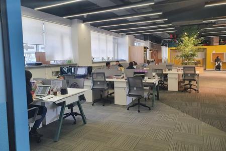 Хамтын ажиллагаатай офиссуудаар зочиллоо.