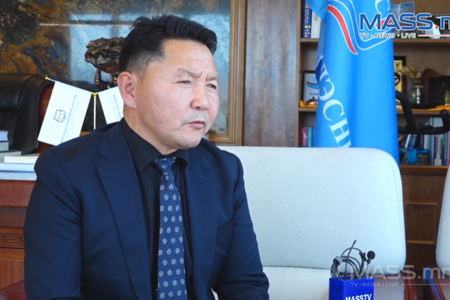 МҮИС ОЮУТНУУДАА ЗОРИУЛАН СУРАЛЦАХ ХУГАЦААНДАА ЦАЛИНТАЙ АЖЛЫН БАЙРТАЙ, ХОС ДИПЛОМТОЙ ТӨГСӨХ ТӨСЛИЙГ ХЭРЭГЖҮҮЛЖ БАЙНА